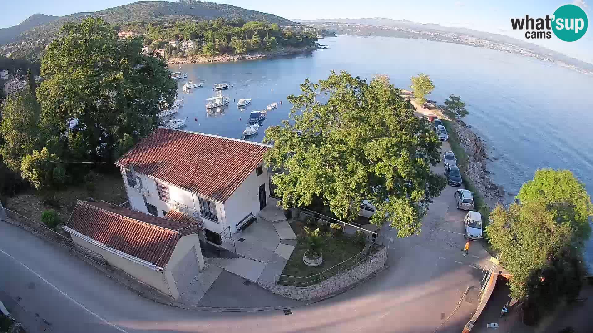 Ika Harbor Webcam – LIVE View of the Harbor and Opatija Lights