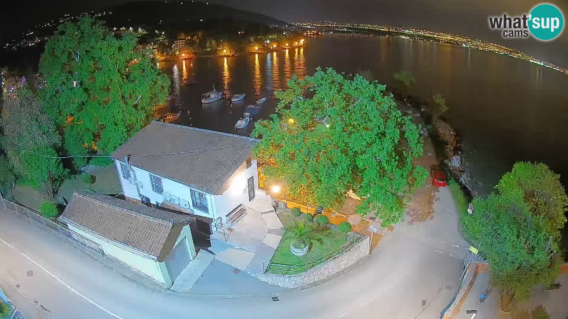 Ika Harbor Webcam – LIVE View of the Harbor and Opatija Lights