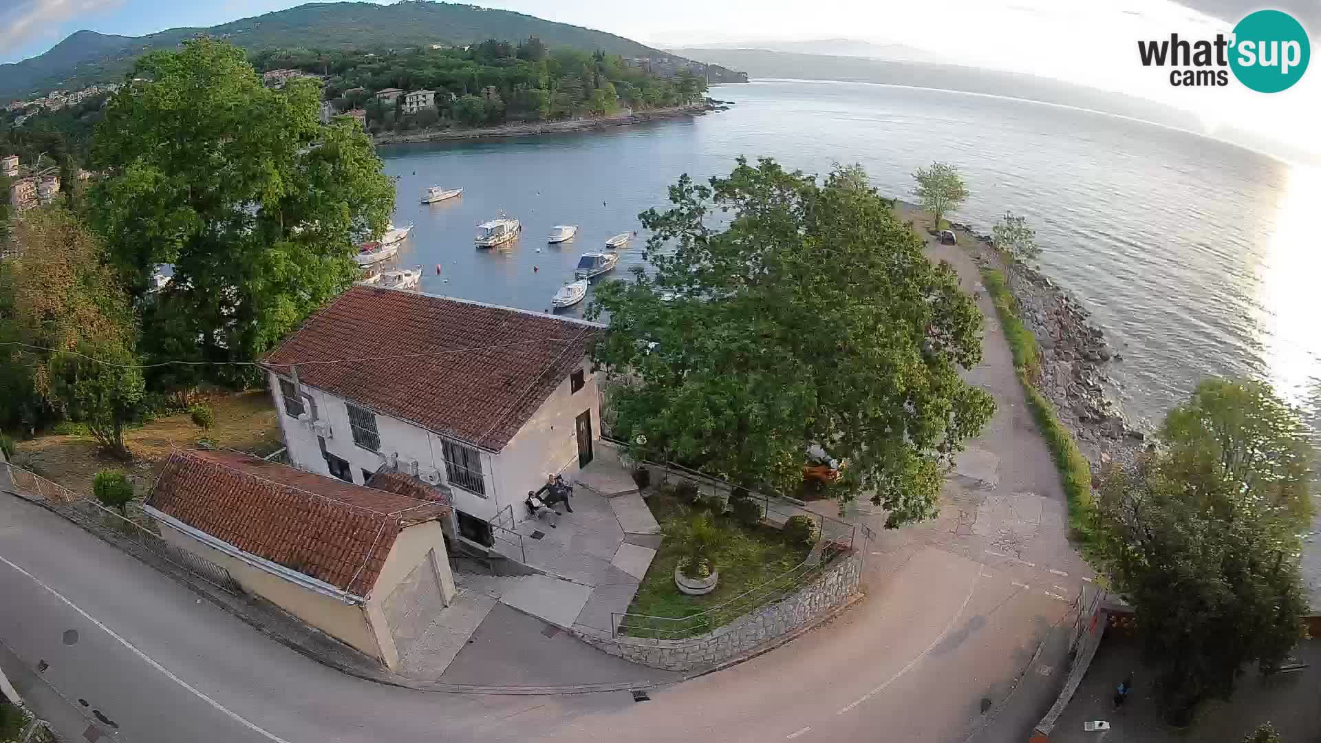 Ika Harbor Webcam – LIVE View of the Harbor and Opatija Lights