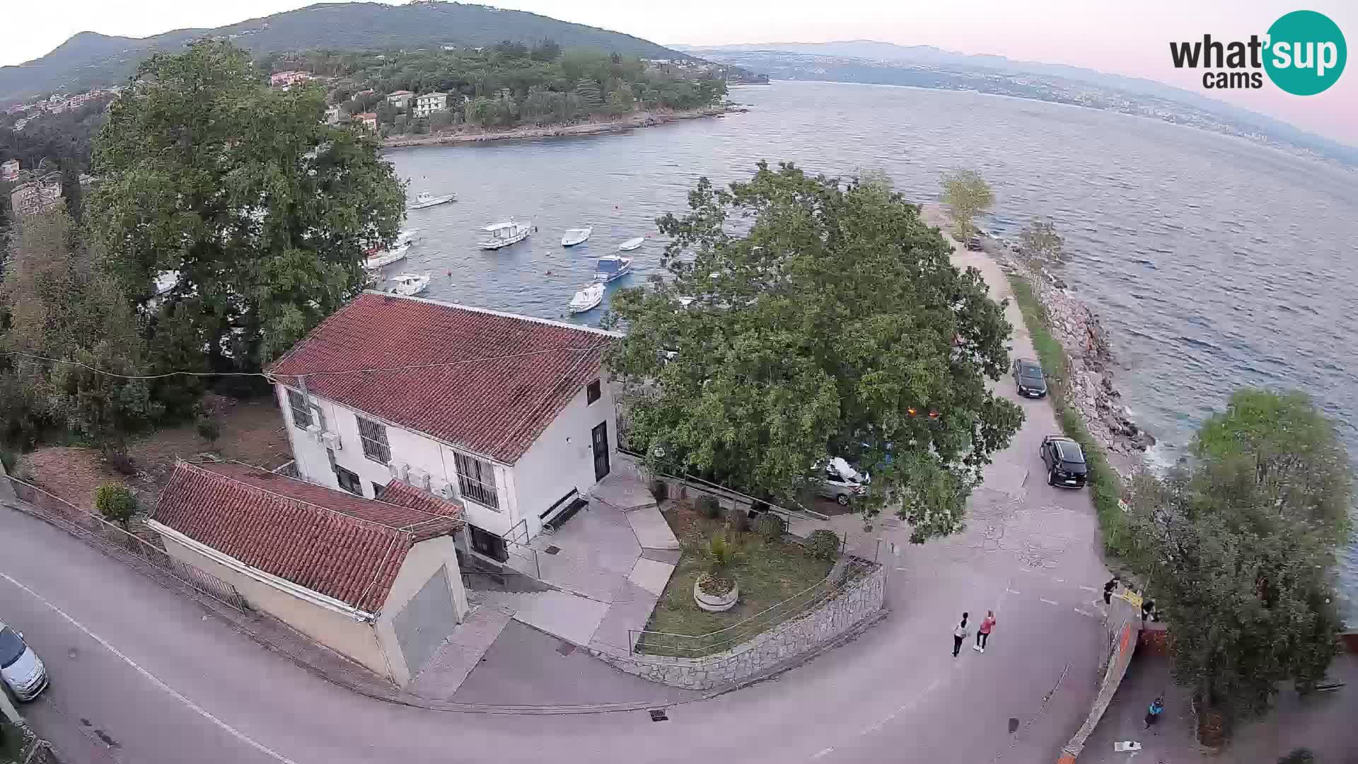 Ika Harbor Webcam – LIVE View of the Harbor and Opatija Lights