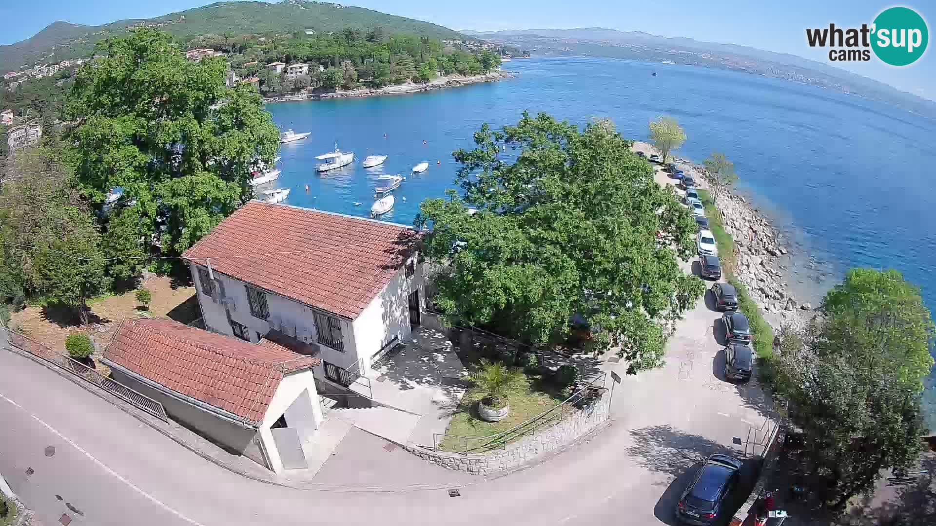 Ika Harbor Webcam – LIVE View of the Harbor and Opatija Lights