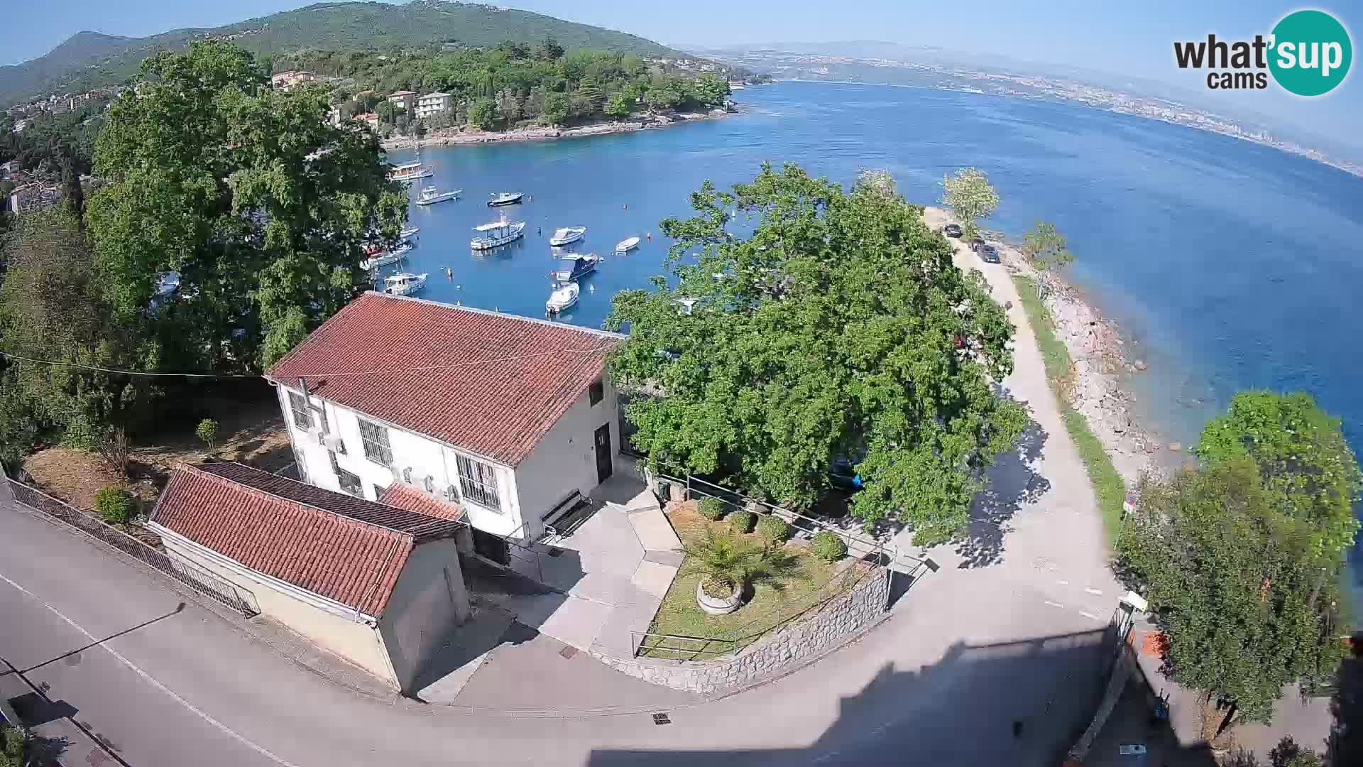 Ika Harbor Webcam – LIVE View of the Harbor and Opatija Lights