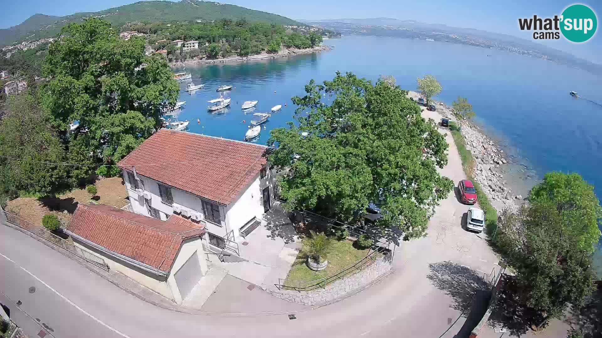 Ika Harbor Webcam – LIVE View of the Harbor and Opatija Lights