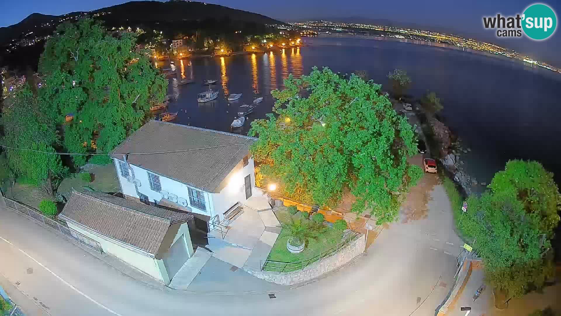 Webcam porto Ika – Vista LIVE sul porto e le luci di Opatija