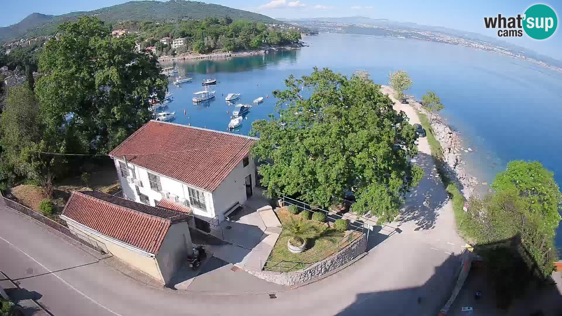 Ika Harbor Webcam – LIVE View of the Harbor and Opatija Lights