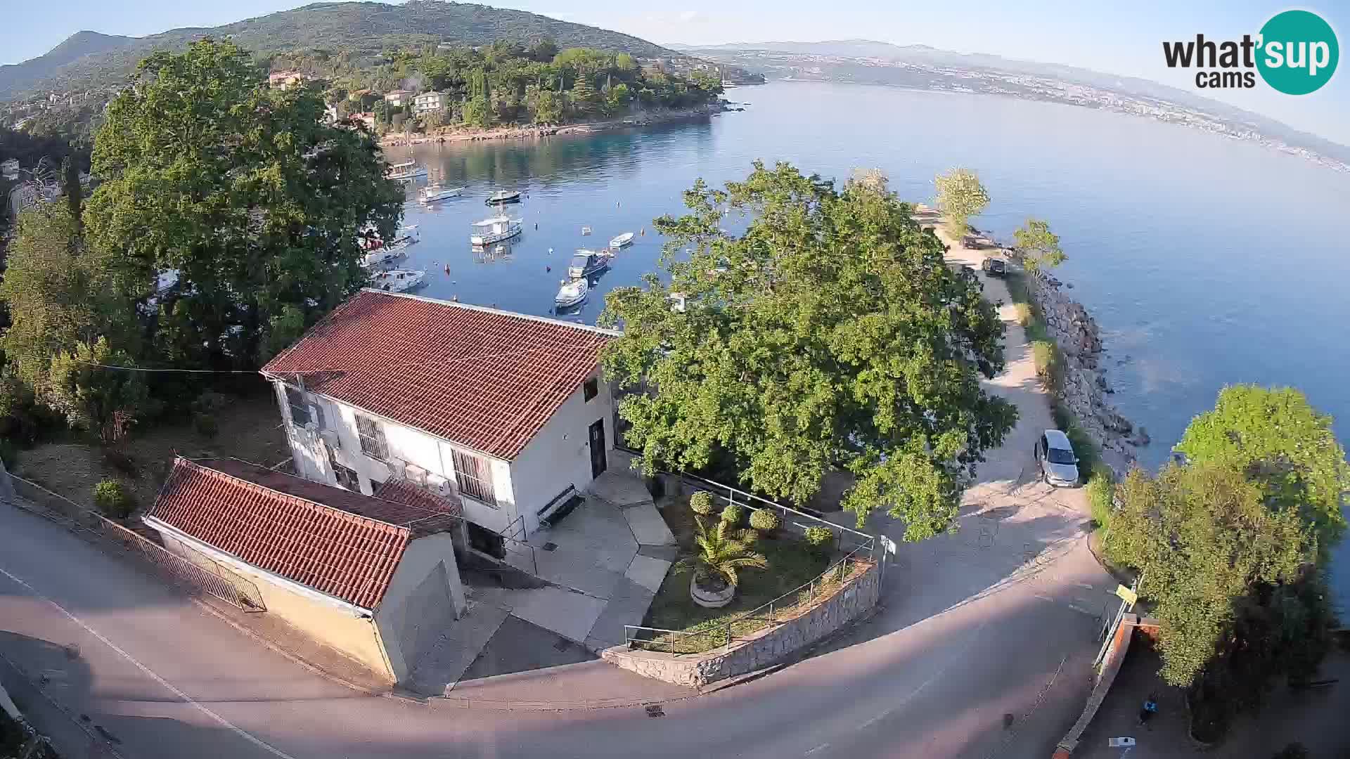 Ika Harbor Webcam – LIVE View of the Harbor and Opatija Lights