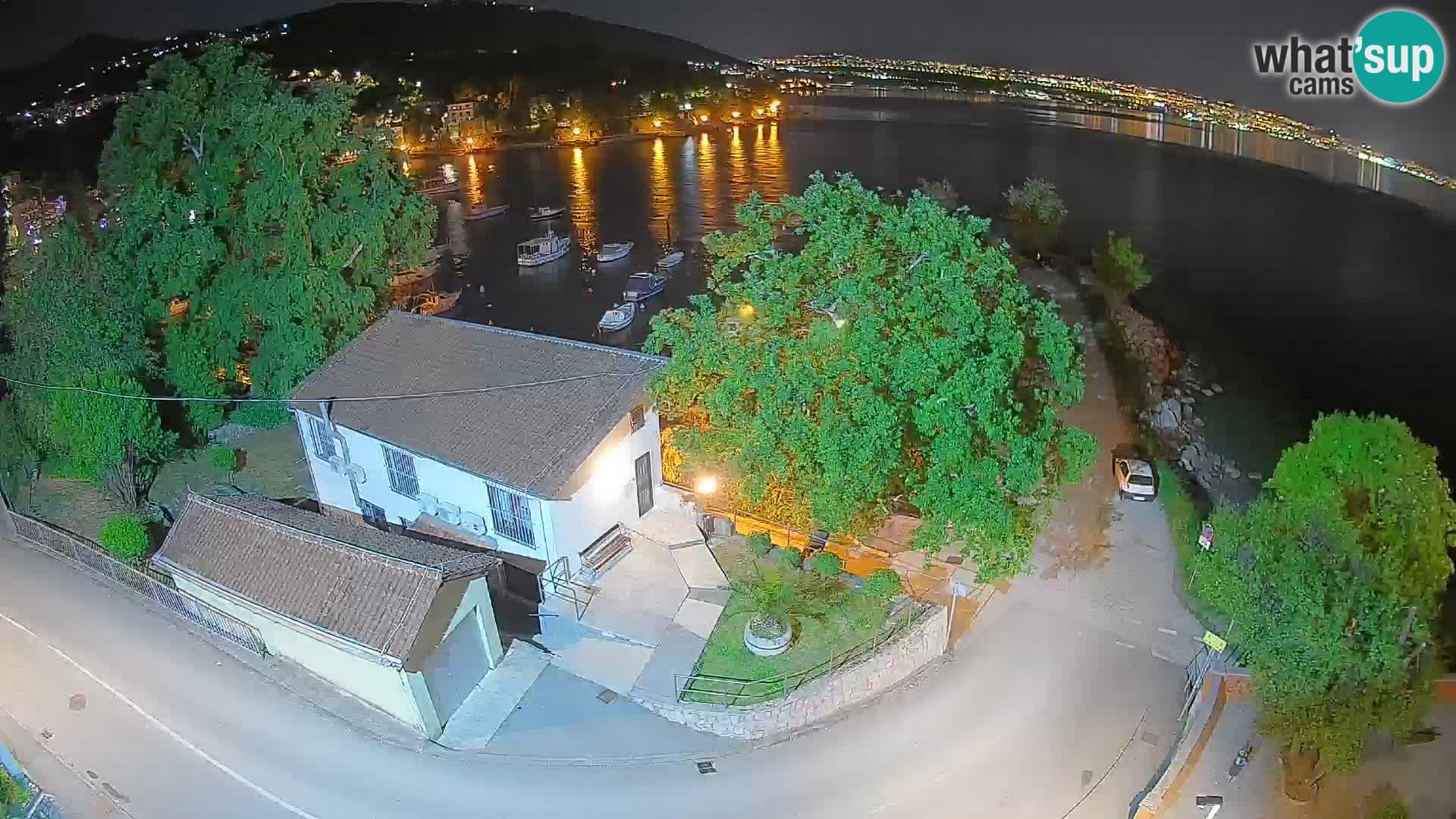 Webcam puerto de Ika – Vista en directo y luces de Opatija