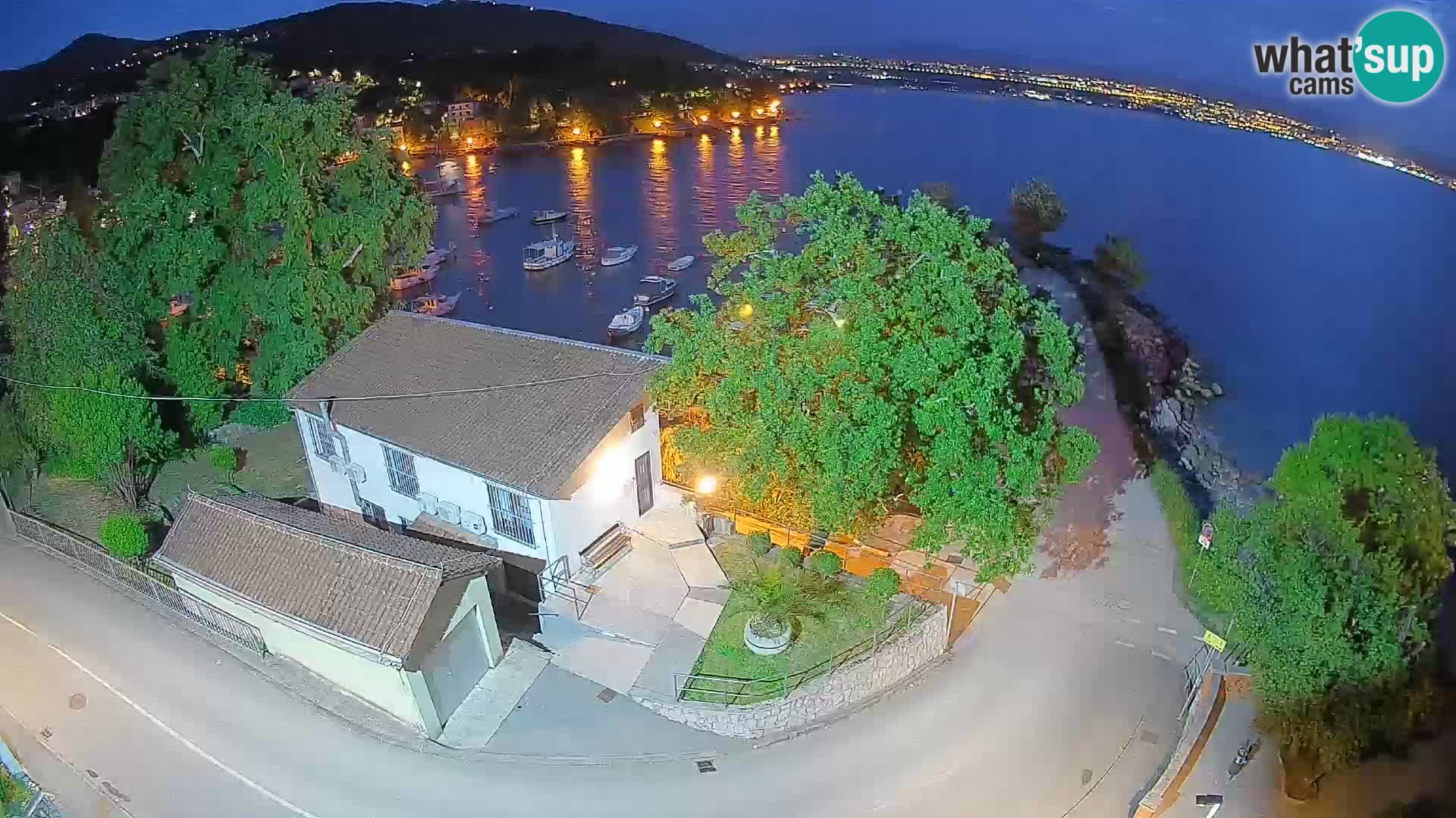 Webcam puerto de Ika – Vista en directo y luces de Opatija