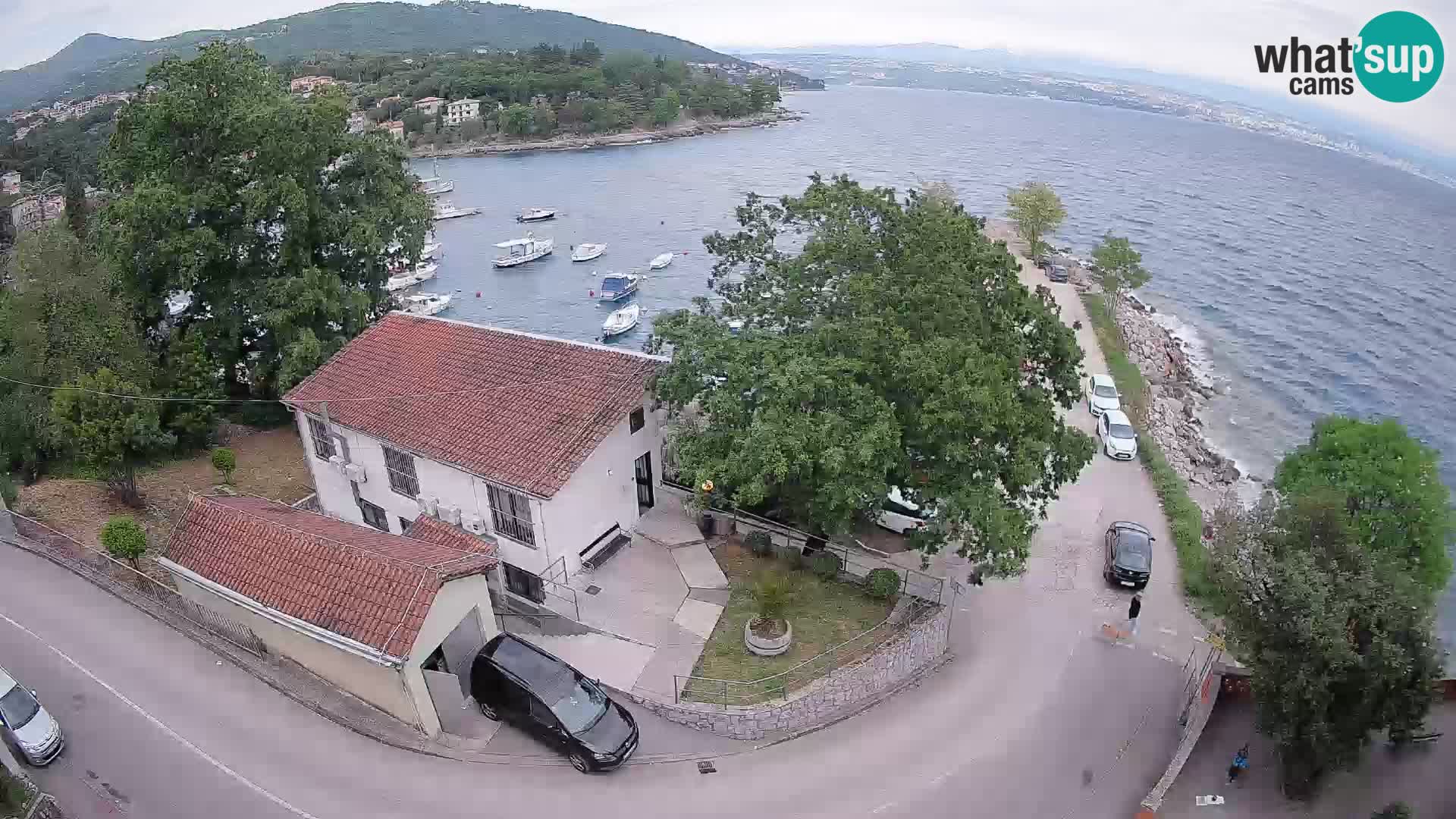 Ika Harbor Webcam – LIVE View of the Harbor and Opatija Lights