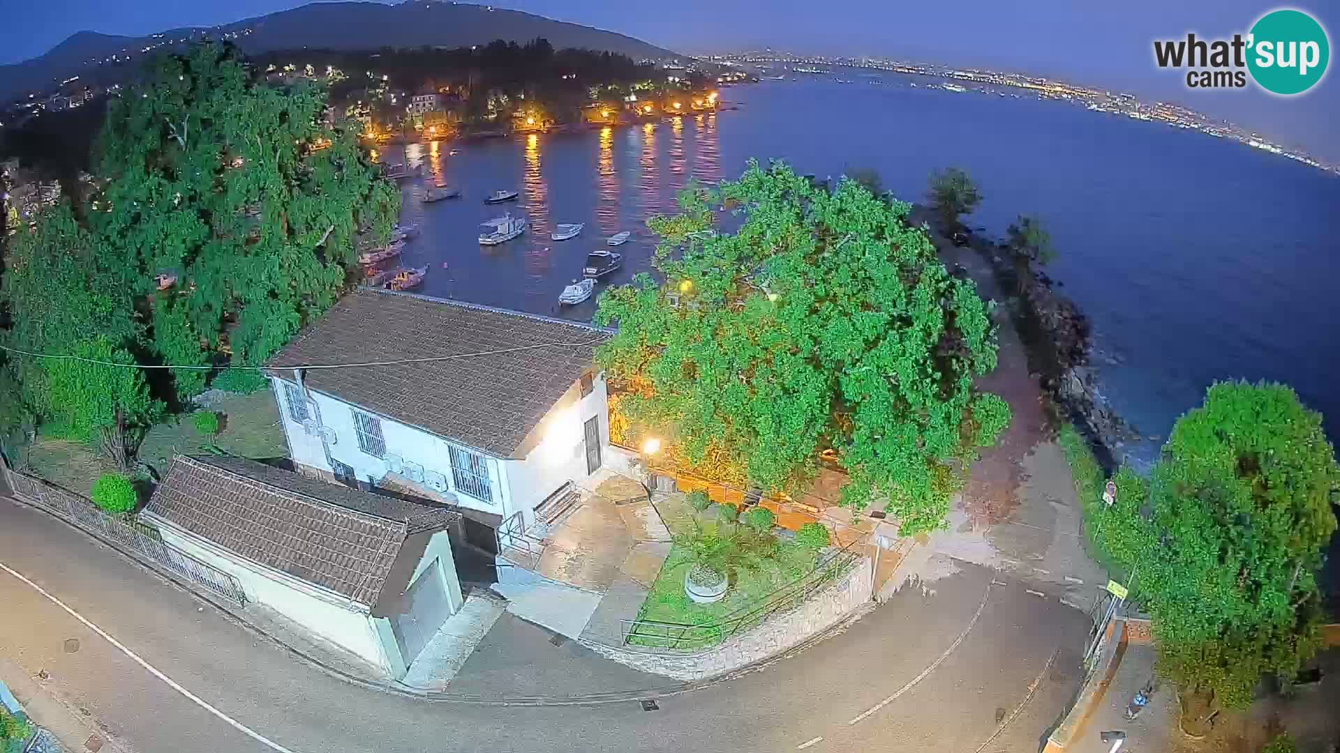 Webcam puerto de Ika – Vista en directo y luces de Opatija