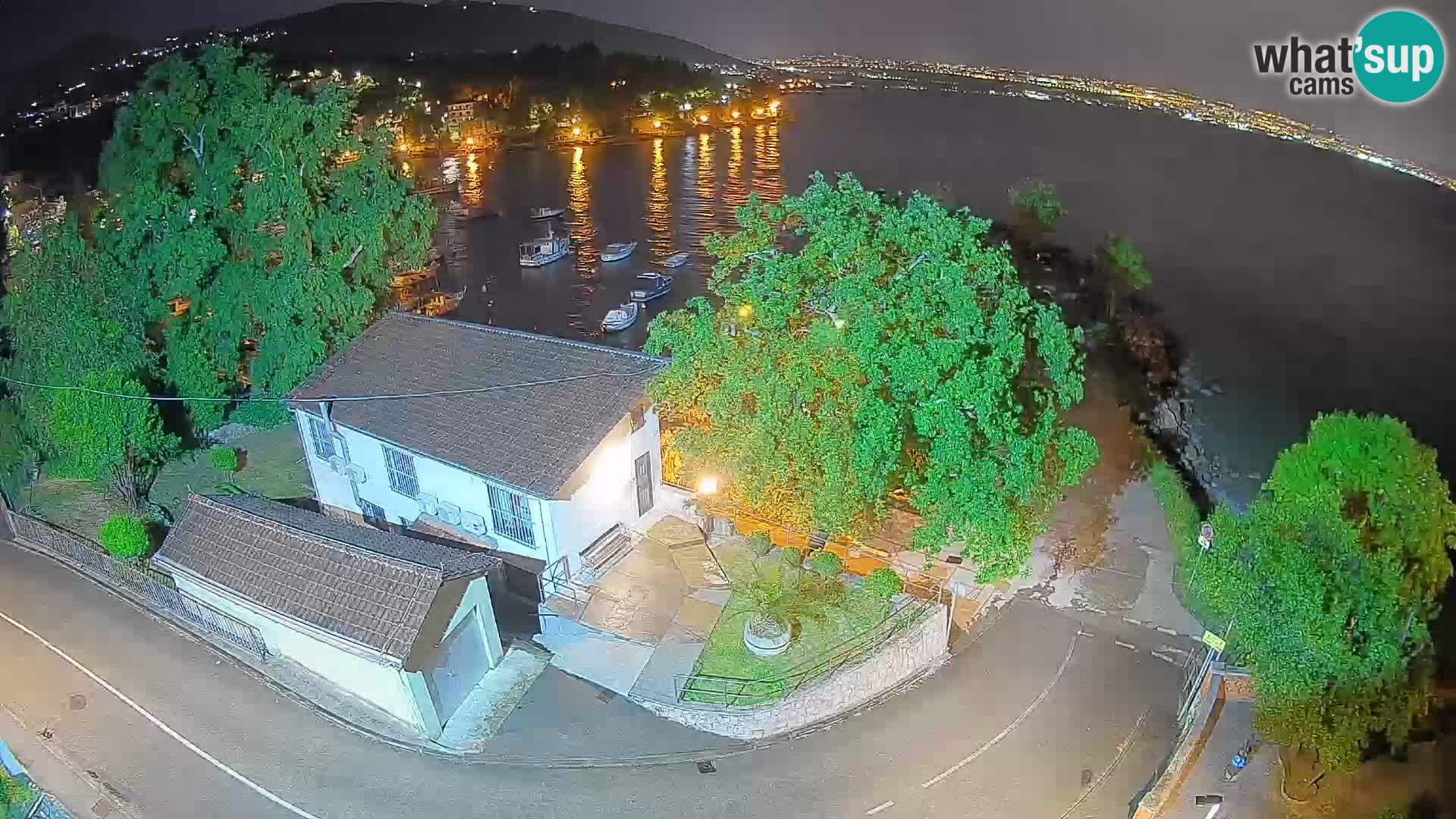 Ika Harbor Webcam – LIVE View of the Harbor and Opatija Lights