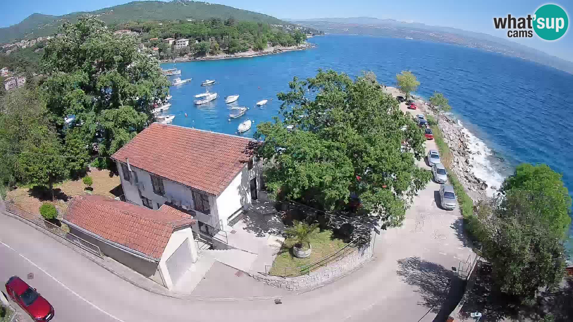 Ika Harbor Webcam – LIVE View of the Harbor and Opatija Lights