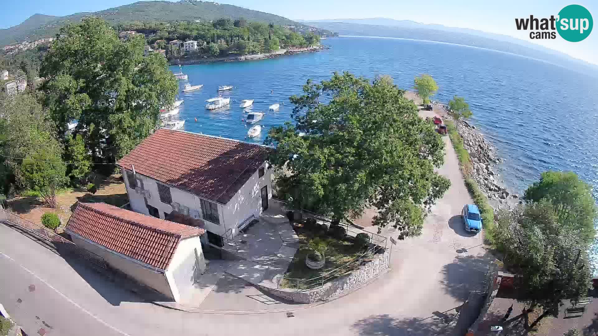 Web kamera luka Ika – Pogled uživo na luku i svjetla Opatije