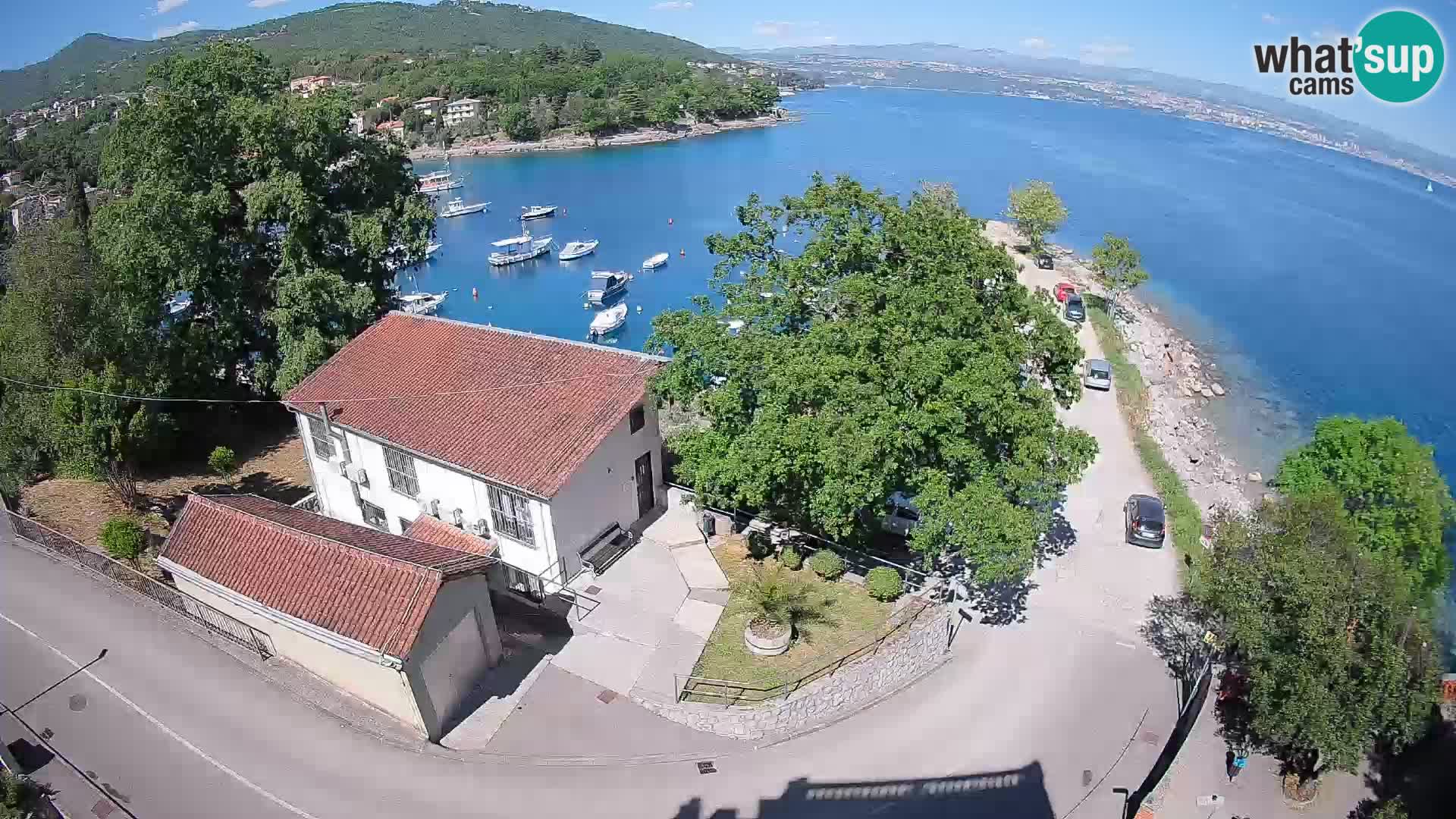 Ika Harbor Webcam – LIVE View of the Harbor and Opatija Lights