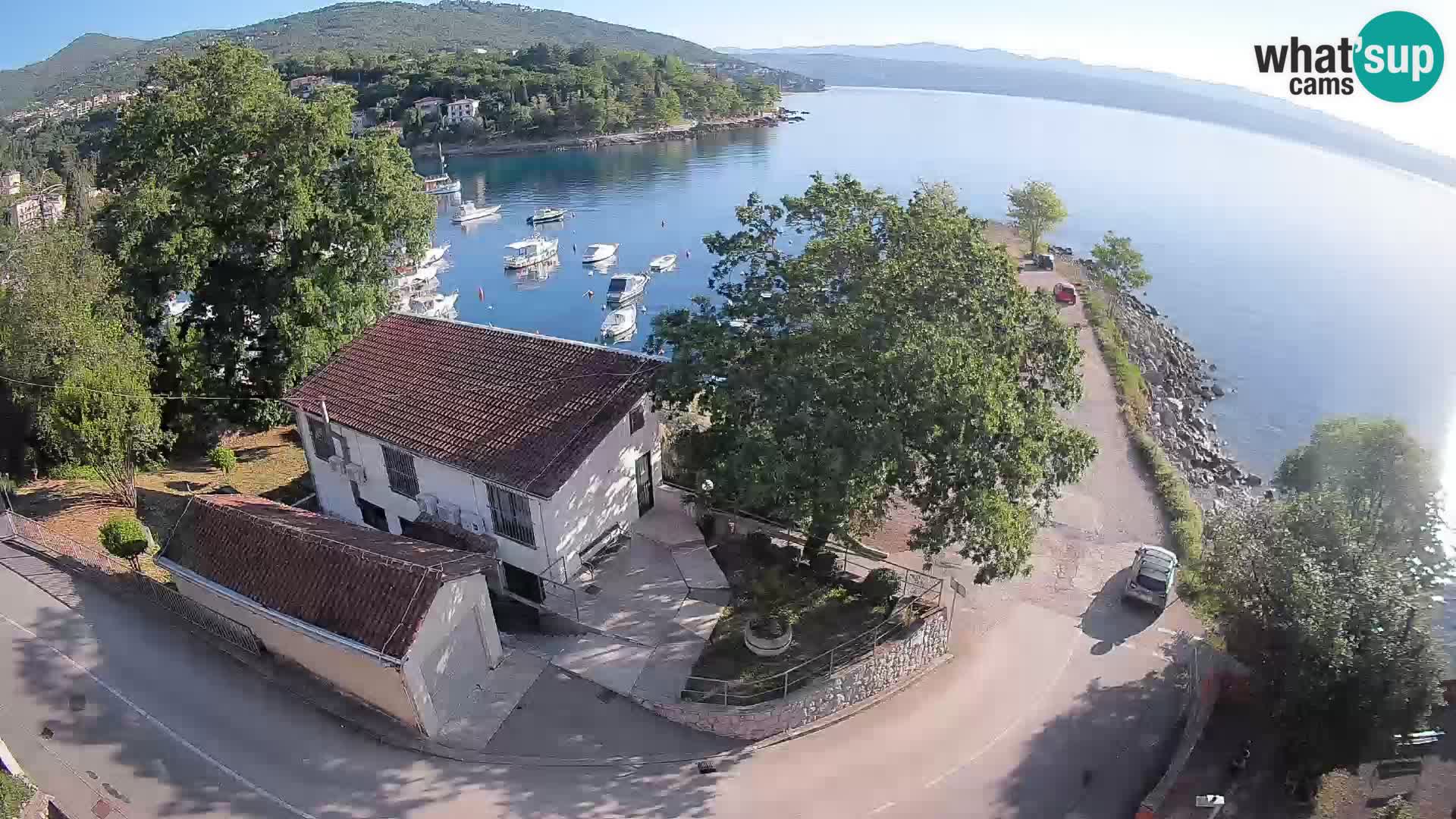 Ika Harbor Webcam – LIVE View of the Harbor and Opatija Lights