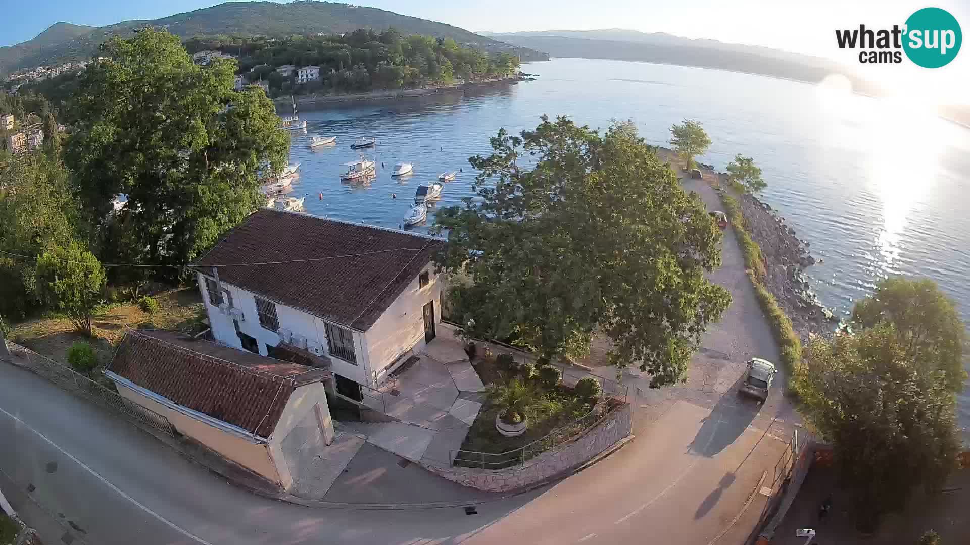 Ika Harbor Webcam – LIVE View of the Harbor and Opatija Lights