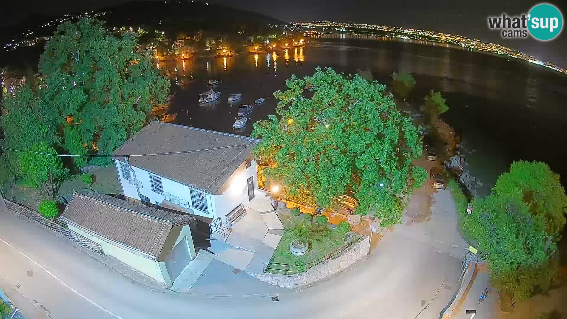 Ika Harbor Webcam – LIVE View of the Harbor and Opatija Lights