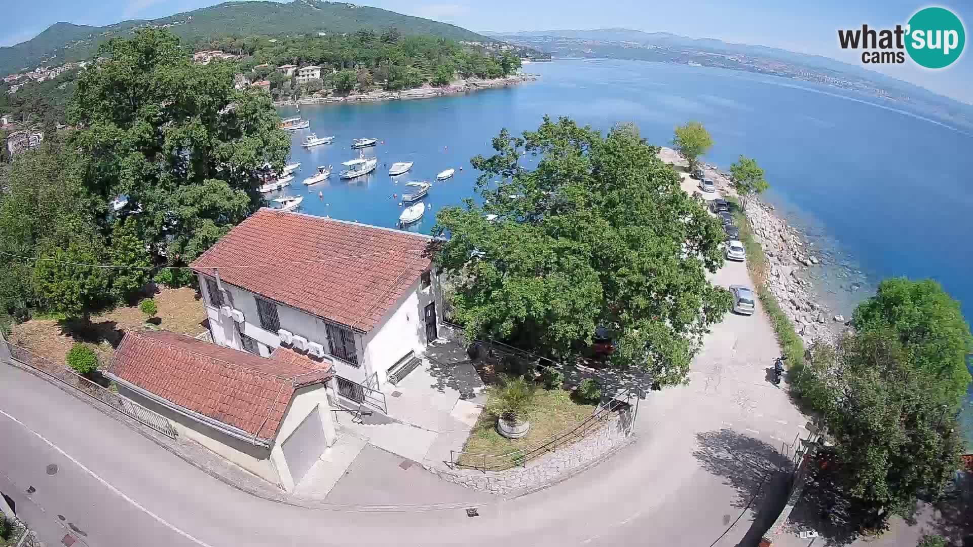 Ika Harbor Webcam – LIVE View of the Harbor and Opatija Lights