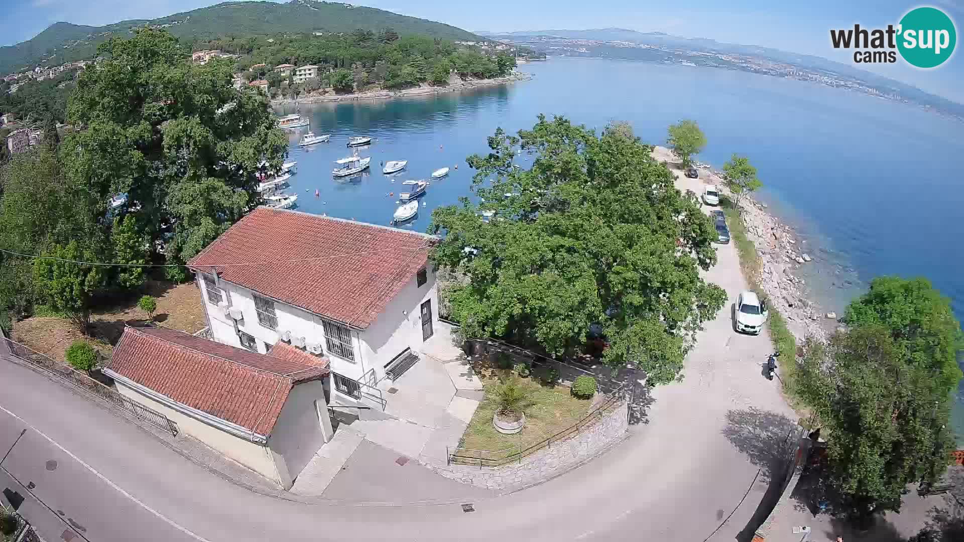 Ika Harbor Webcam – LIVE View of the Harbor and Opatija Lights