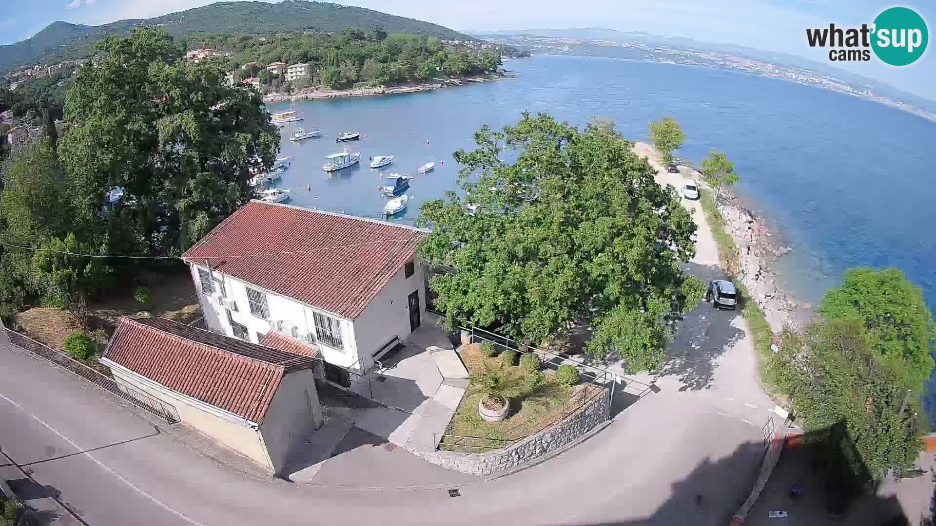 Ika Harbor Webcam – LIVE View of the Harbor and Opatija Lights