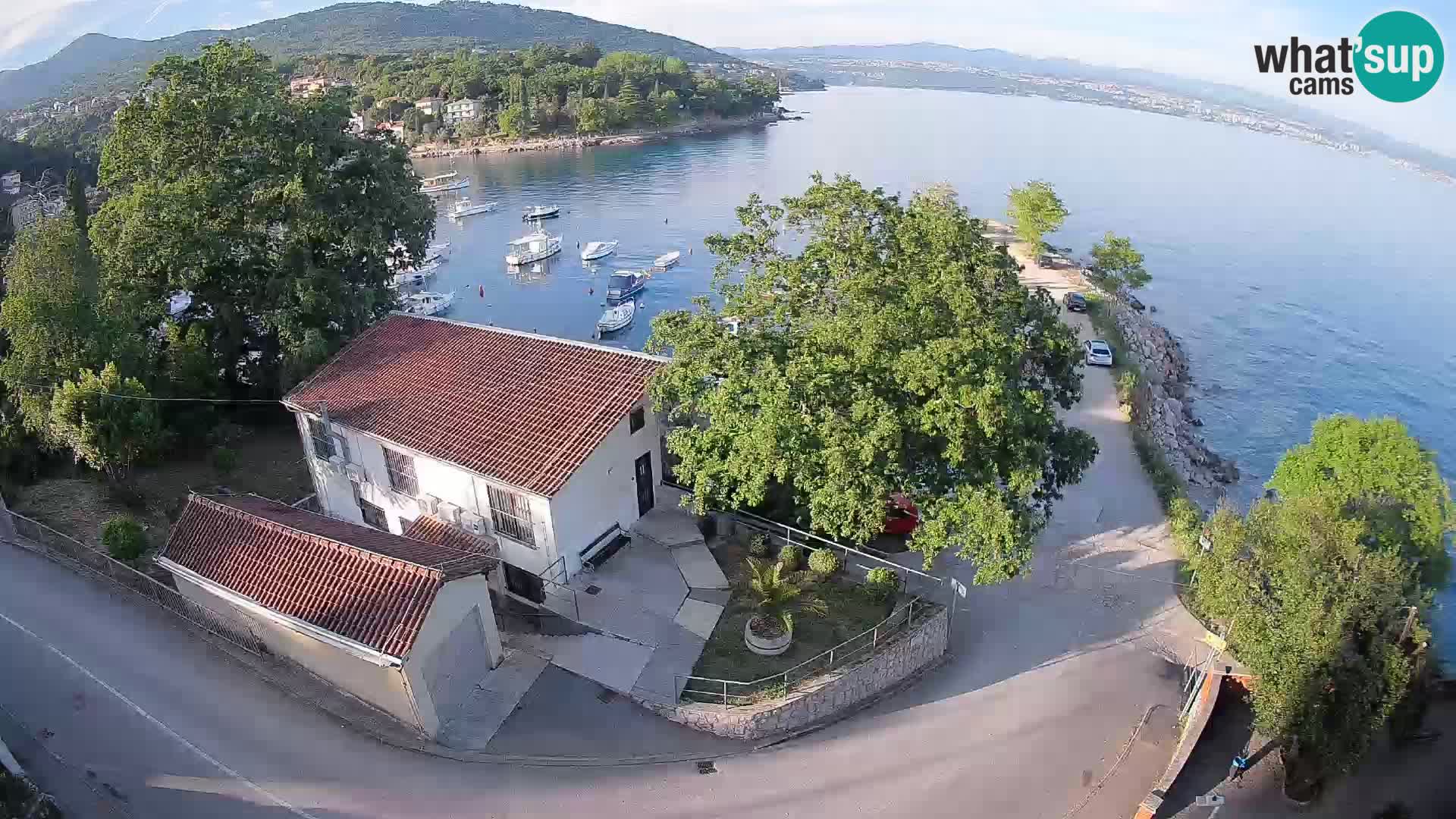 Ika Harbor Webcam – LIVE View of the Harbor and Opatija Lights