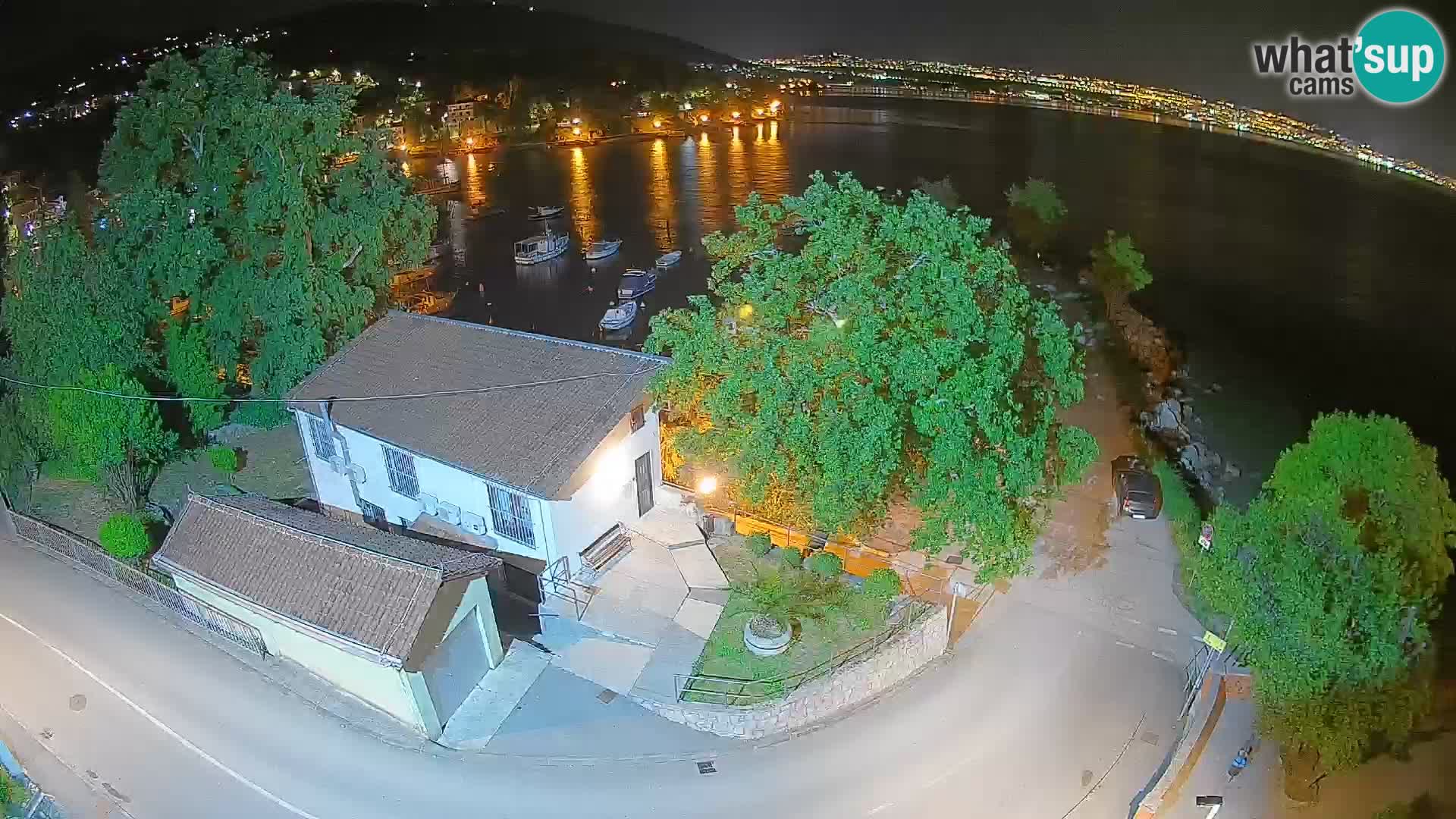 Ika Harbor Webcam – LIVE View of the Harbor and Opatija Lights