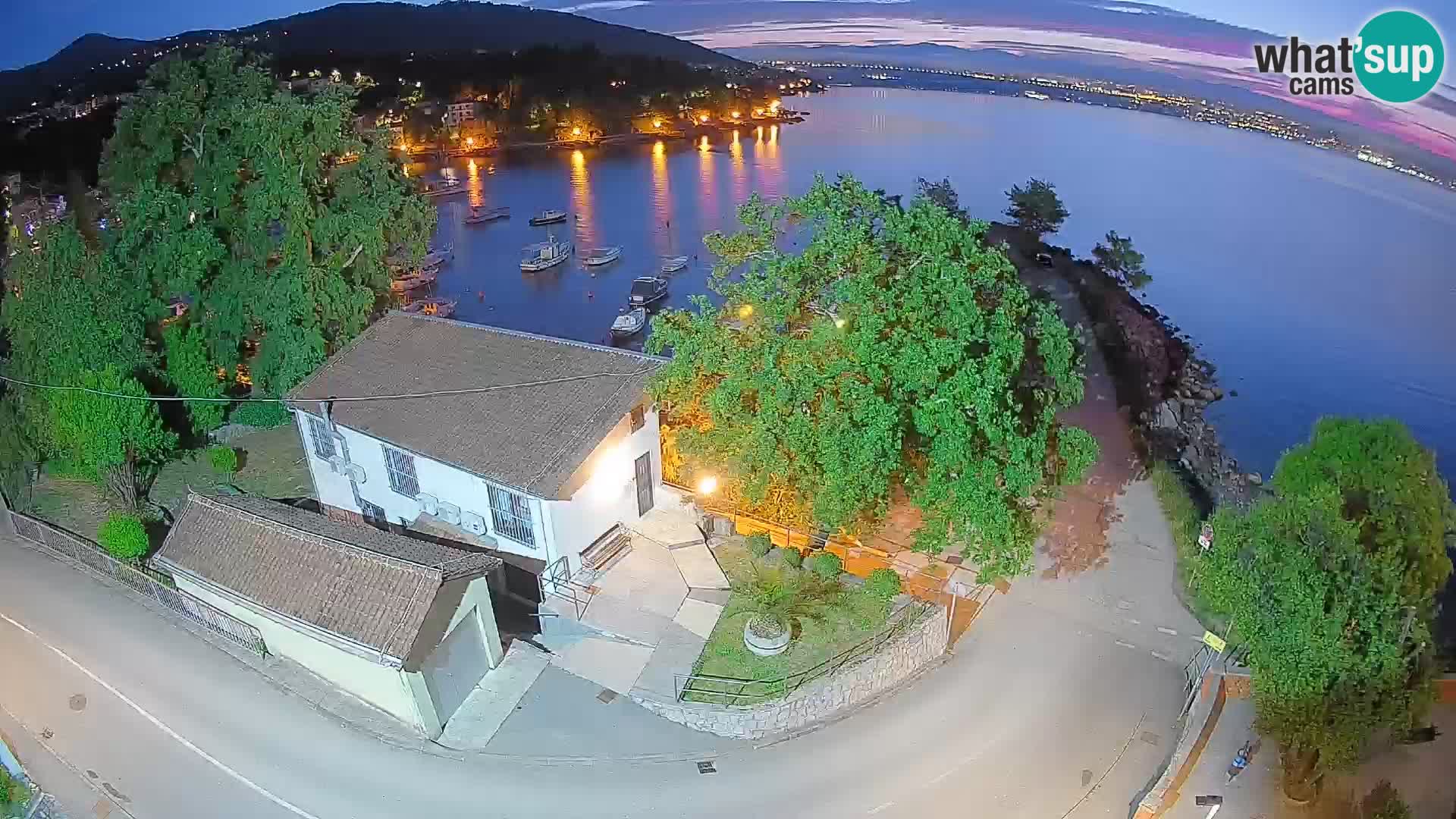 Ika Harbor Webcam – LIVE View of the Harbor and Opatija Lights