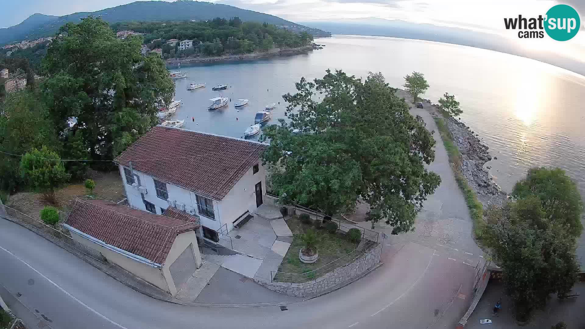 Ika Harbor Webcam – LIVE View of the Harbor and Opatija Lights