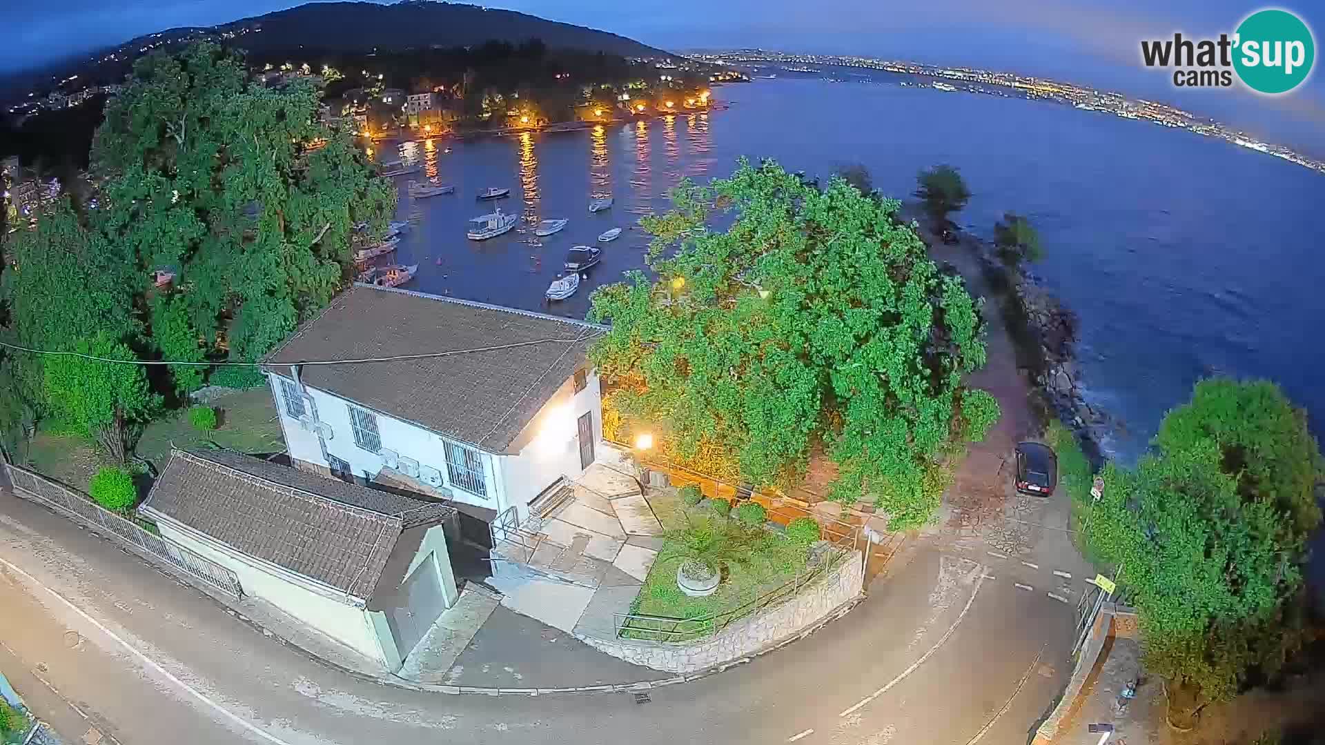 Ika Harbor Webcam – LIVE View of the Harbor and Opatija Lights
