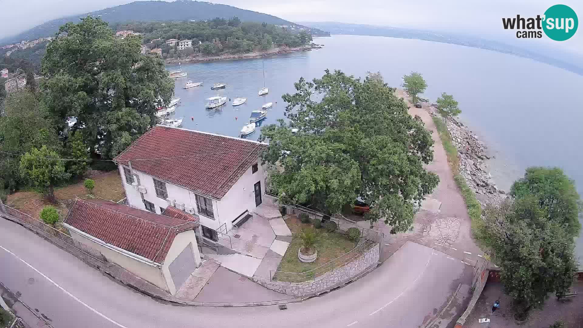 Ika Harbor Webcam – LIVE View of the Harbor and Opatija Lights