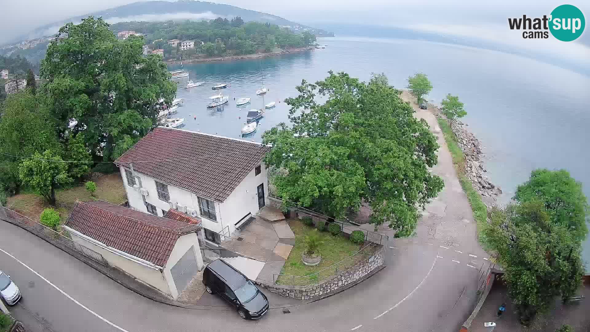 Ika Harbor Webcam – LIVE View of the Harbor and Opatija Lights