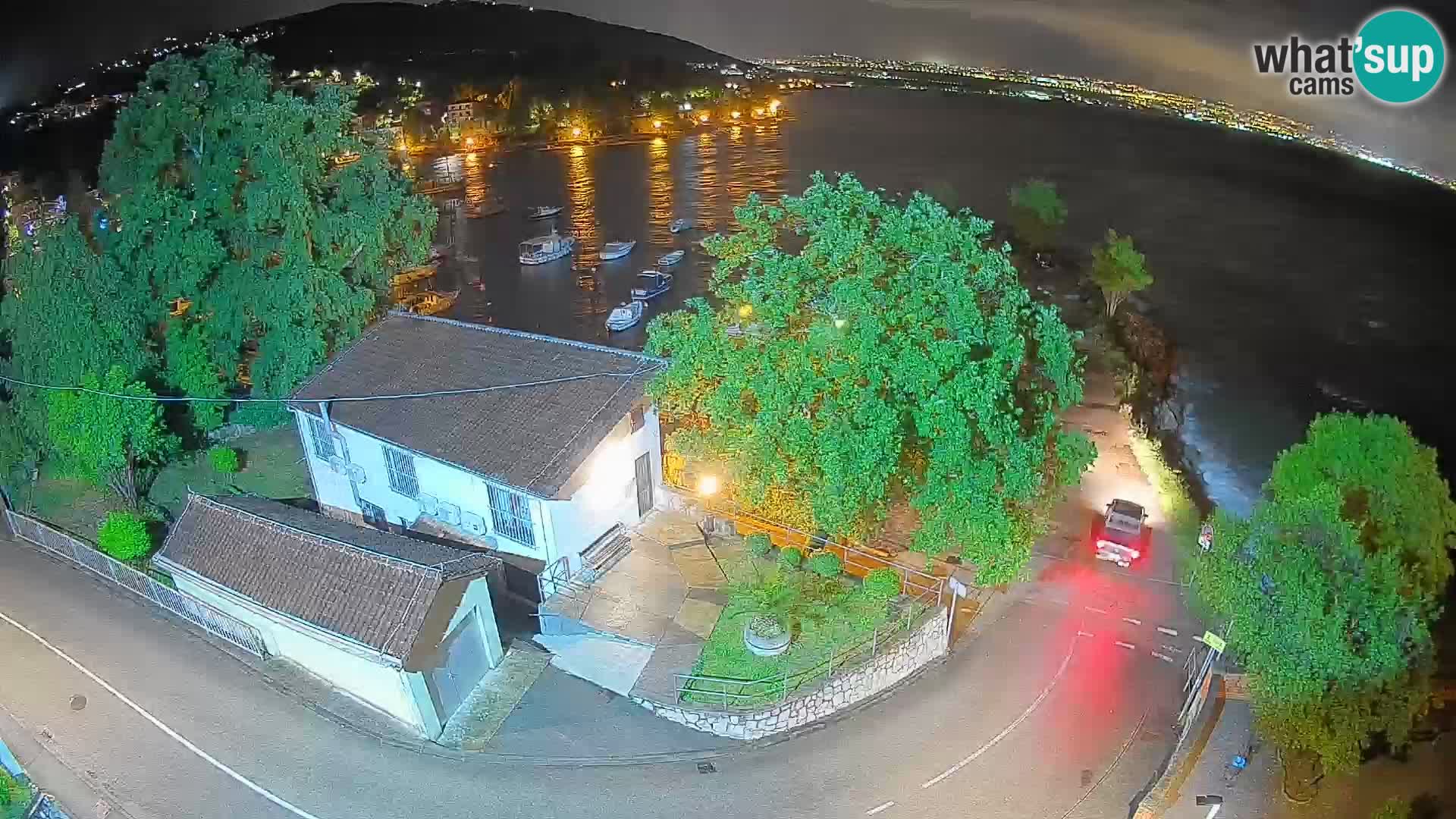 Ika Harbor Webcam – LIVE View of the Harbor and Opatija Lights