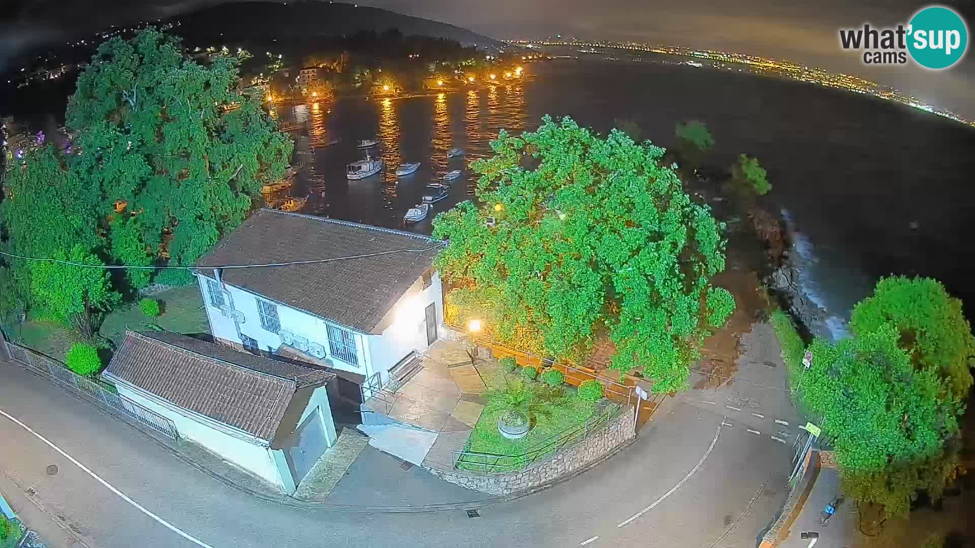 Webcam puerto de Ika – Vista en directo y luces de Opatija
