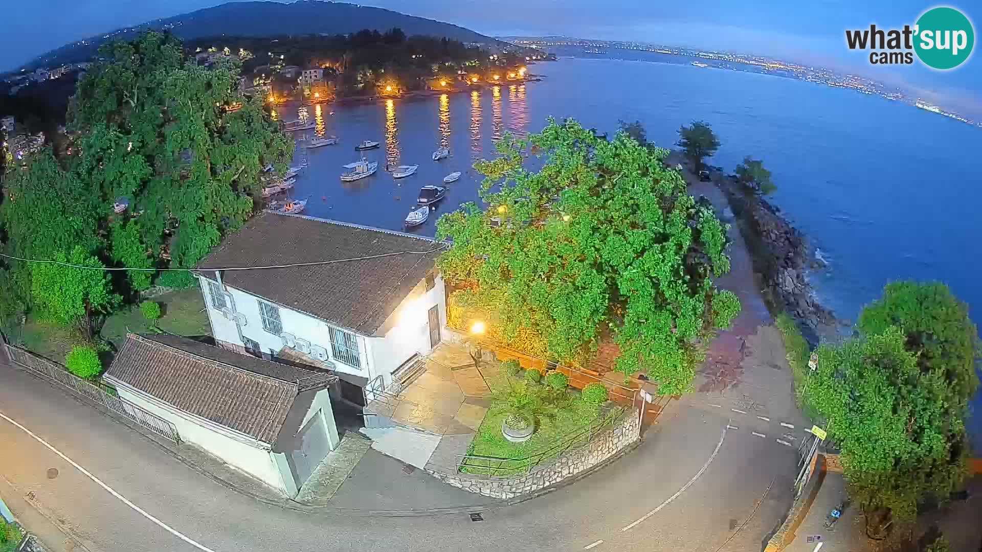 Webcam puerto de Ika – Vista en directo y luces de Opatija