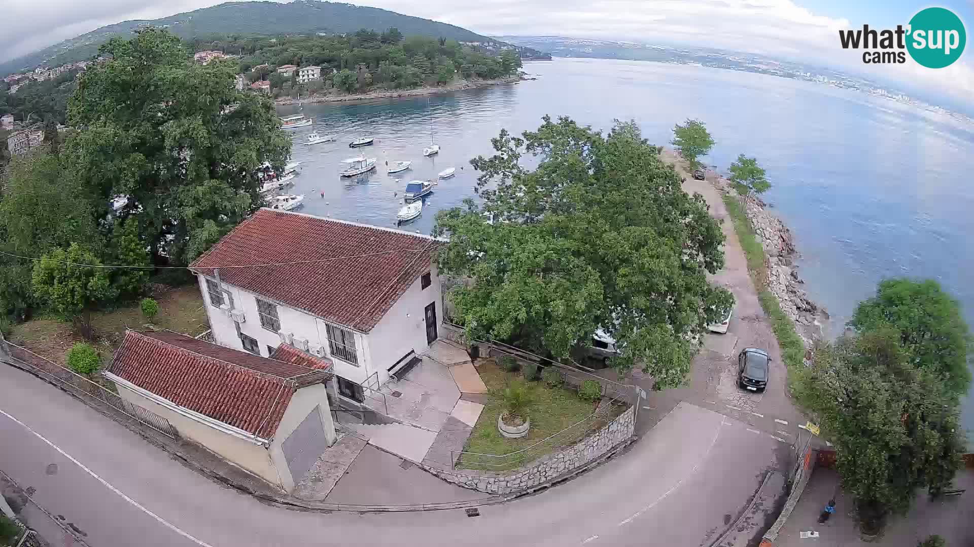 Ika Harbor Webcam – LIVE View of the Harbor and Opatija Lights