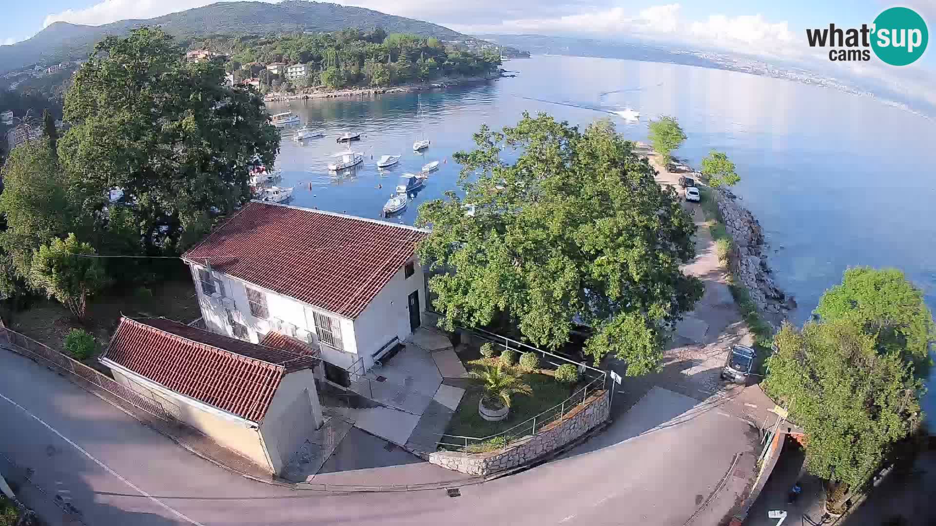 Ika Harbor Webcam – LIVE View of the Harbor and Opatija Lights