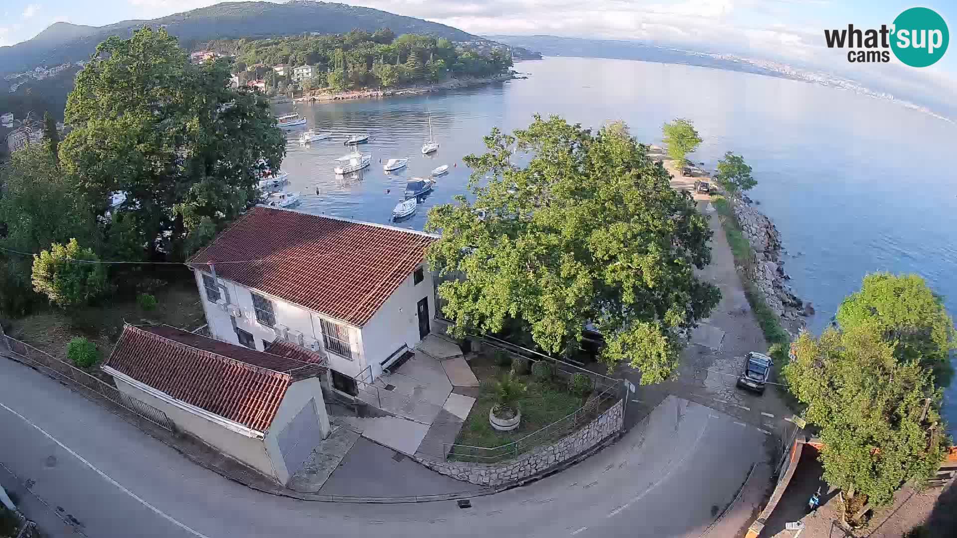 Ika Harbor Webcam – LIVE View of the Harbor and Opatija Lights
