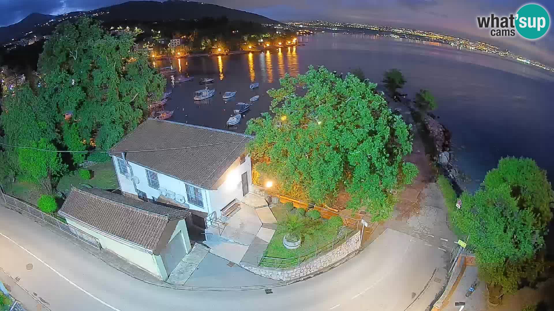 Webcam porto Ika – Vista LIVE sul porto e le luci di Opatija