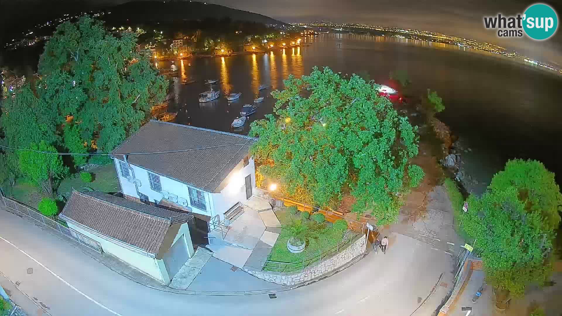 Ika Harbor Webcam – LIVE View of the Harbor and Opatija Lights