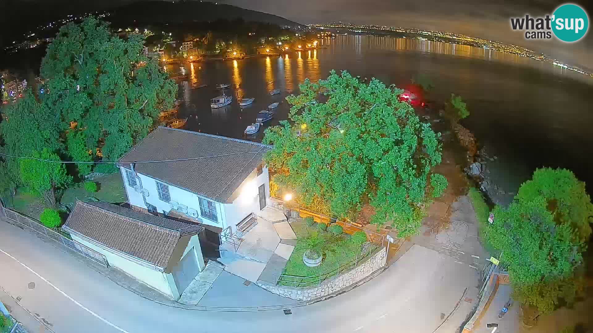 Ika Harbor Webcam – LIVE View of the Harbor and Opatija Lights