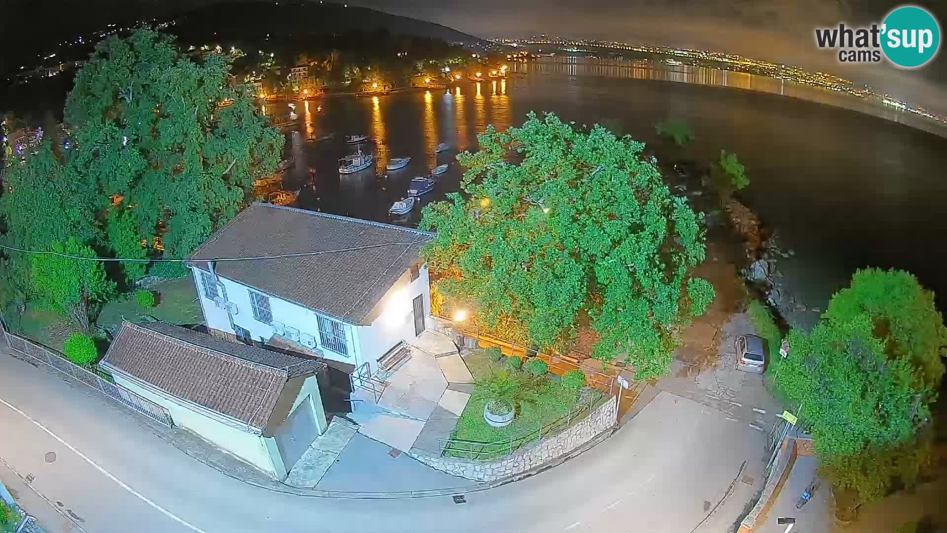 Ika Harbor Webcam – LIVE View of the Harbor and Opatija Lights