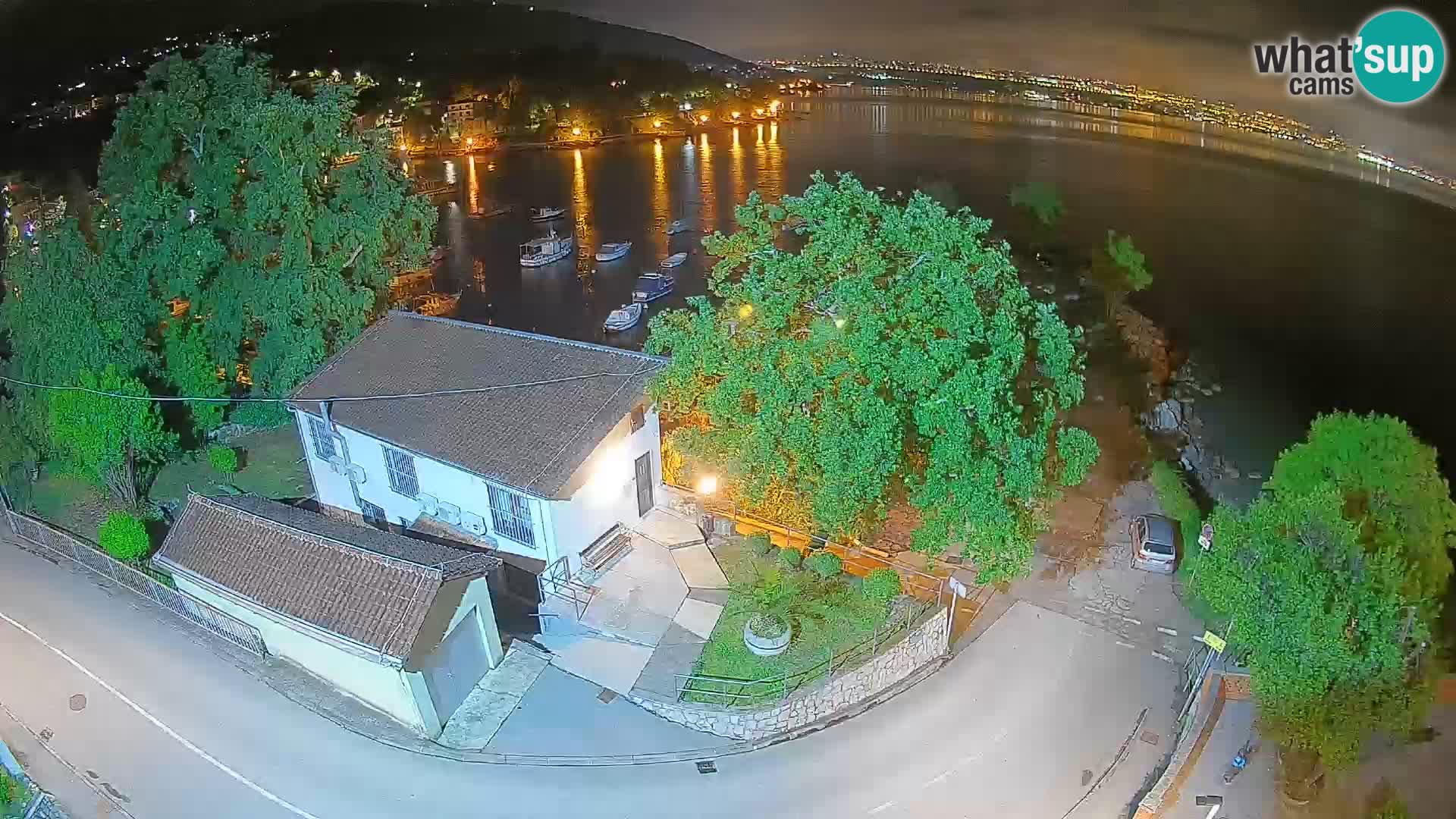 Ika Harbor Webcam – LIVE View of the Harbor and Opatija Lights