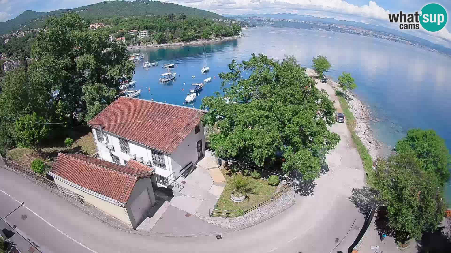 Ika Harbor Webcam – LIVE View of the Harbor and Opatija Lights