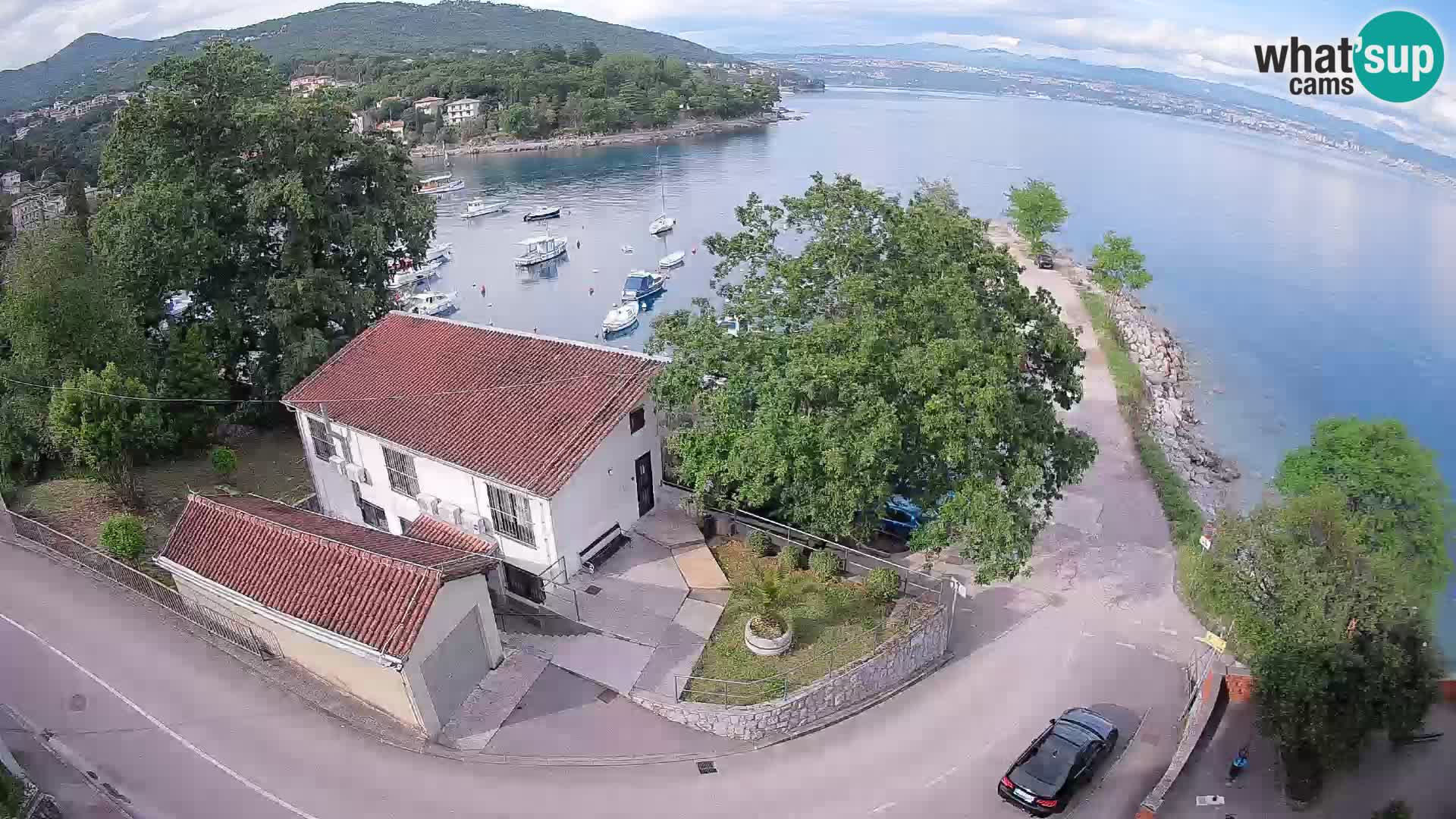 Ika Harbor Webcam – LIVE View of the Harbor and Opatija Lights
