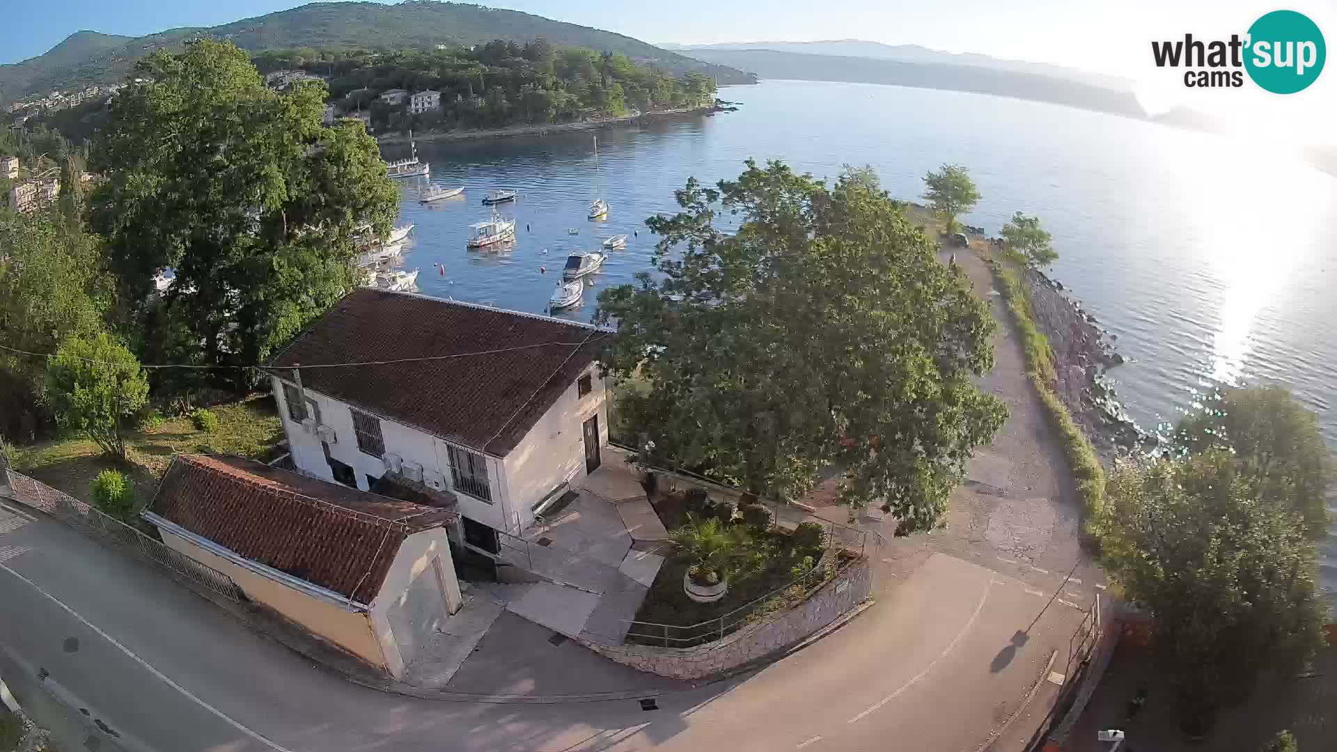 Ika Harbor Webcam – LIVE View of the Harbor and Opatija Lights
