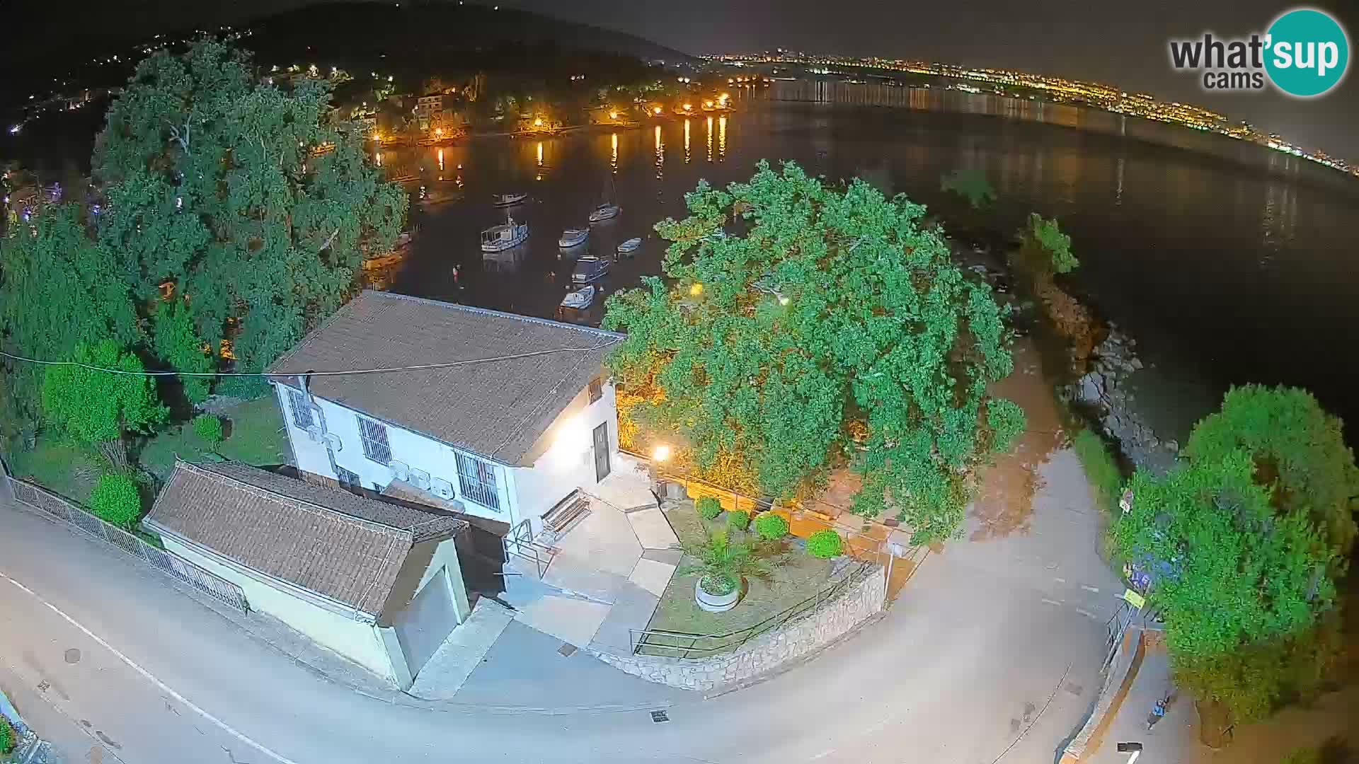 Ika Harbor Webcam – LIVE View of the Harbor and Opatija Lights