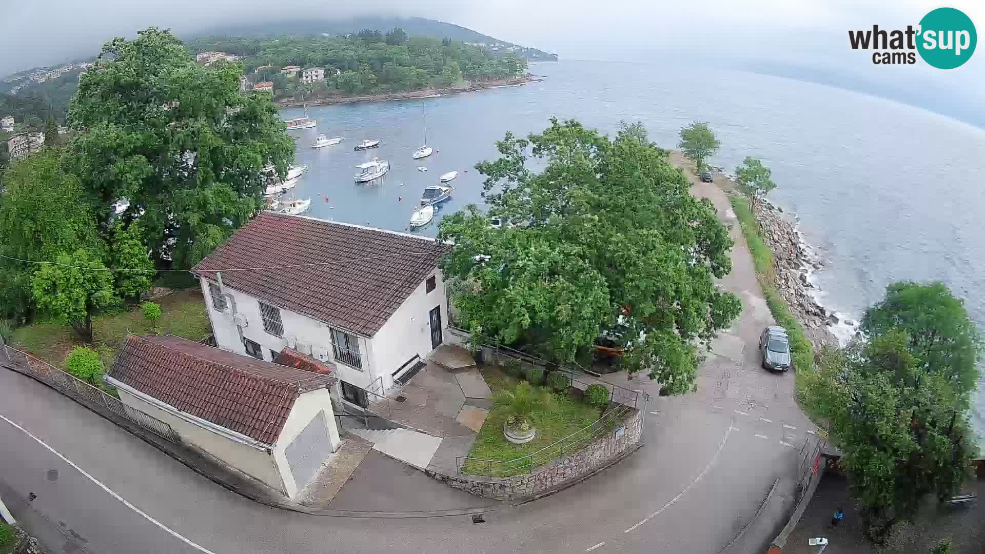 Ika Harbor Webcam – LIVE View of the Harbor and Opatija Lights