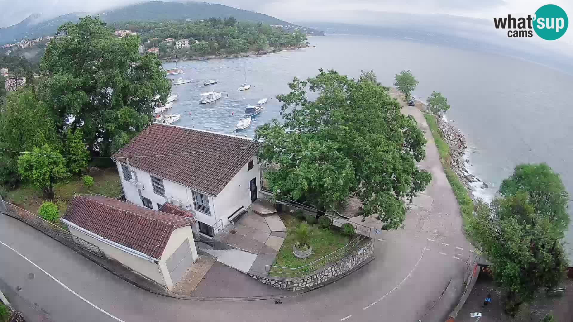 Ika Harbor Webcam – LIVE View of the Harbor and Opatija Lights
