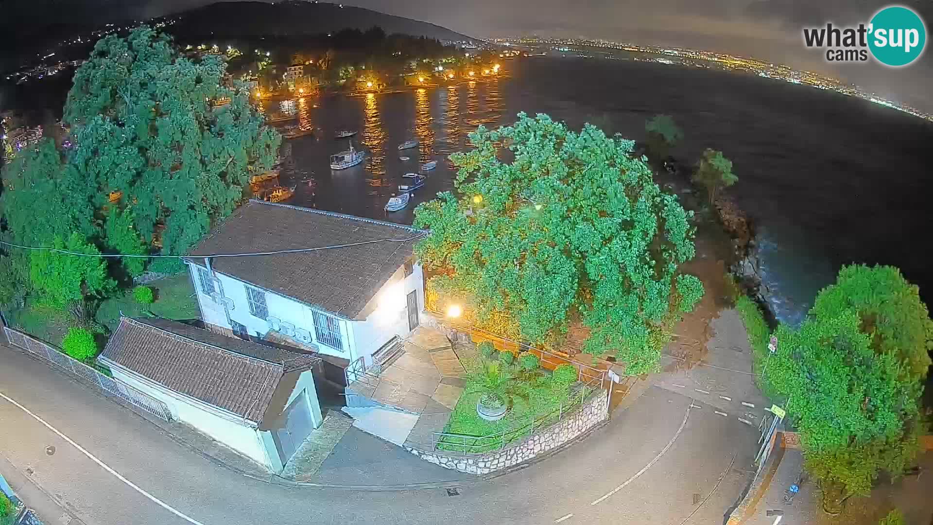 Webcam porto Ika – Vista LIVE sul porto e le luci di Opatija