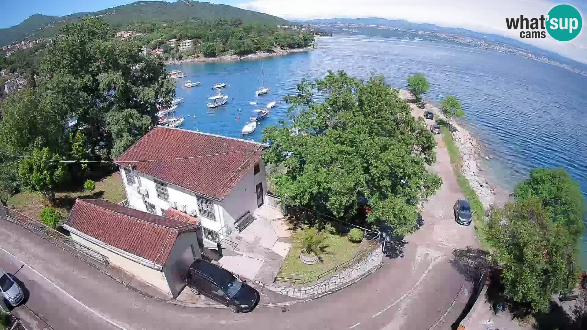 Ika Harbor Webcam – LIVE View of the Harbor and Opatija Lights